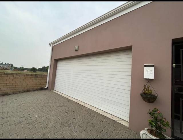 3 BEDROOM TOWNHOUSE FOR SALE IN RIVERSPRAY LIFESTYLE ESTATE